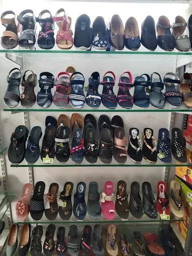 METRO SHOEES